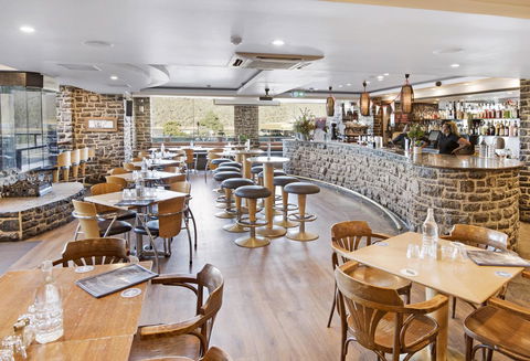 Banjo Paterson Inn - Tourism Search 9