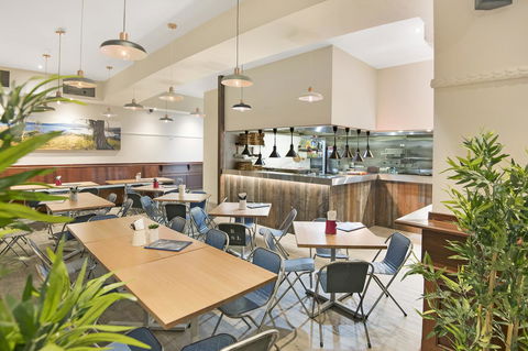 Banjo Paterson Inn - Tourism Search 4