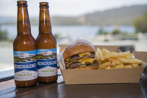 Banjo Paterson Inn - Tourism Search 37