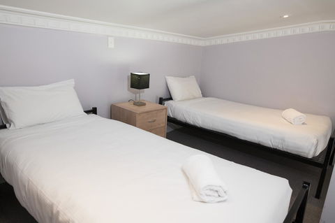 Banjo Paterson Inn - Tourism Search 26