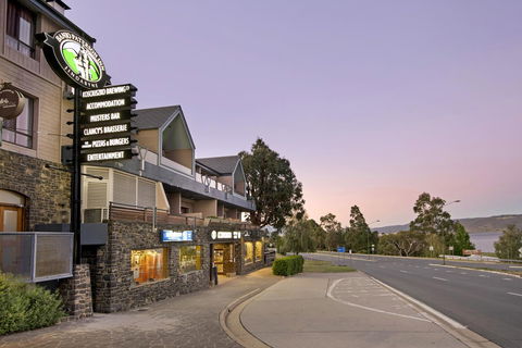 Banjo Paterson Inn - Tourism Search 0