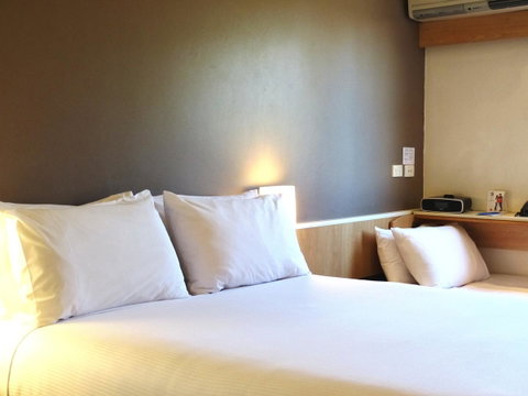 Ibis Thornleigh - Tourism Search 23