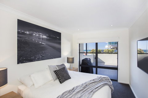 Beachfront 2 - Tourism Search 12