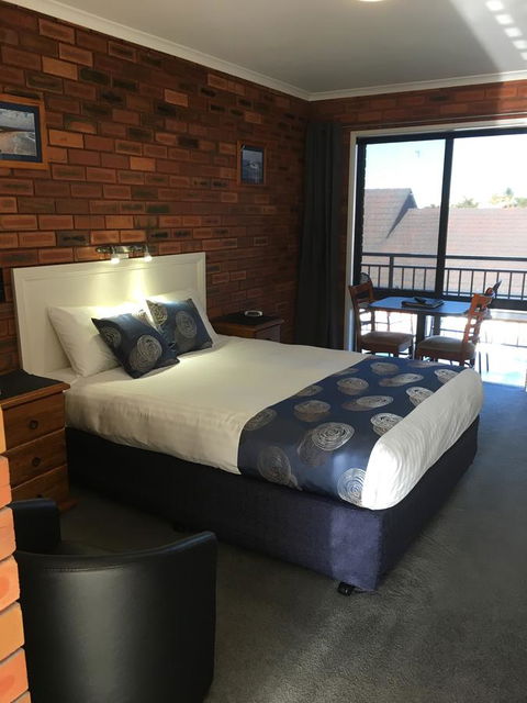 Pelican Motor Inn - Tourism Search 19
