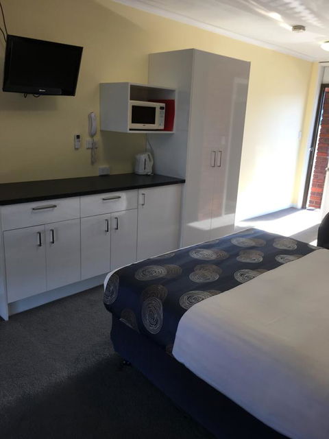 Pelican Motor Inn - Tourism Search 1