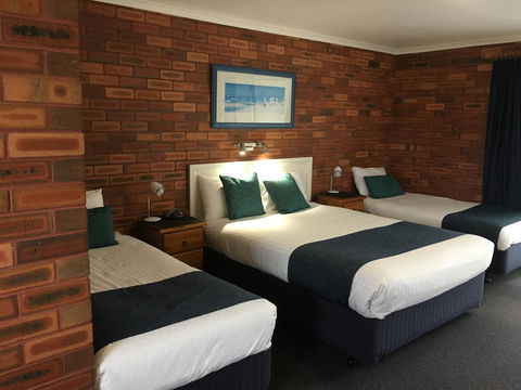 Pelican Motor Inn - Tourism Search 14