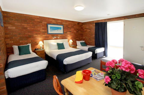 Pelican Motor Inn - Tourism Search 40