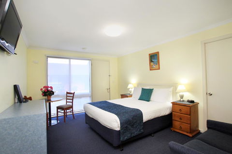 Pelican Motor Inn - Tourism Search 42