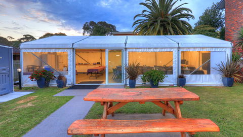 Pelican Motor Inn - Tourism Search 26