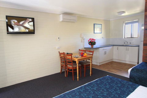 Pelican Motor Inn - Tourism Search 37