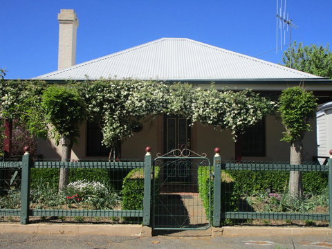 Boot Makers Cottage - Tourism Search 1