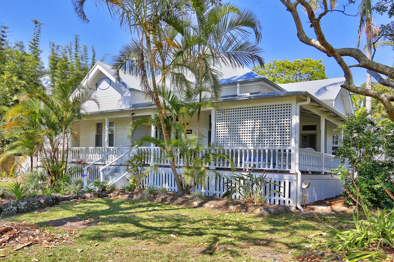 Byron Bay NSW Tourism Search