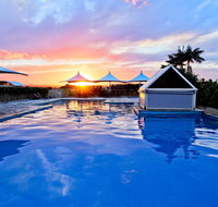 Oaks Waterfront Resort - Tourism Search