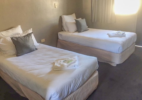 Commercial Hotel Motel Lithgow - Tourism Search 29