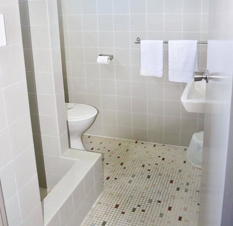 Commercial Hotel Motel Lithgow - Tourism Search 16
