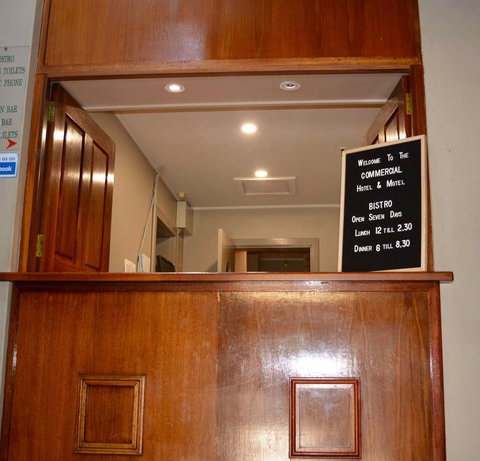 Commercial Hotel Motel Lithgow - Tourism Search 34