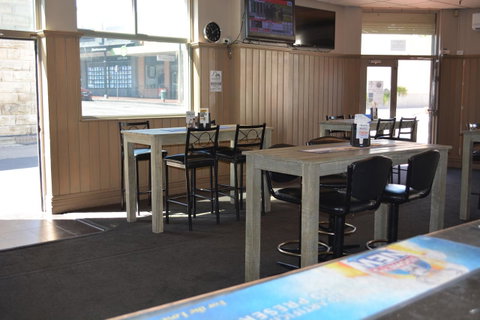 Commercial Hotel Motel Lithgow - Tourism Search 43