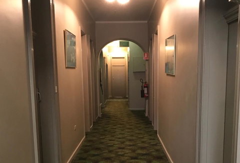 Commercial Hotel Motel Lithgow - Tourism Search 44
