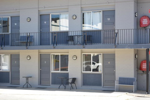 Commercial Hotel Motel Lithgow - Tourism Search 37