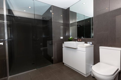 Brand New Executive Apartment - Tourism Search 16