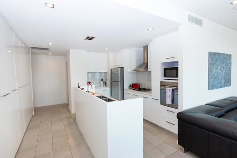 Brand New Executive Apartment - Tourism Search 4