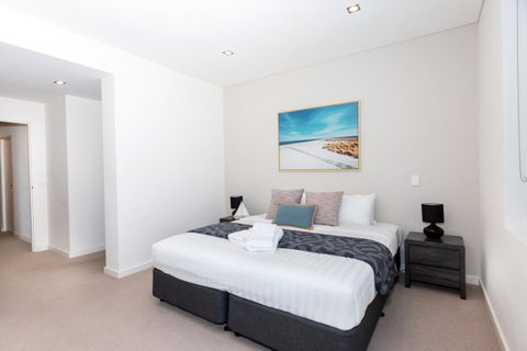 Brand New Executive Apartment - Tourism Search 9