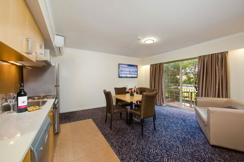 Best Western Plus Hovell Tree Inn - Tourism Search 33