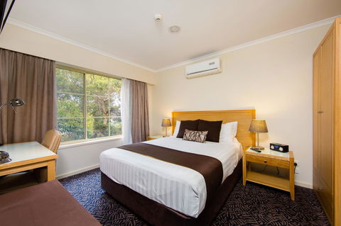 Best Western Plus Hovell Tree Inn - Tourism Search 18