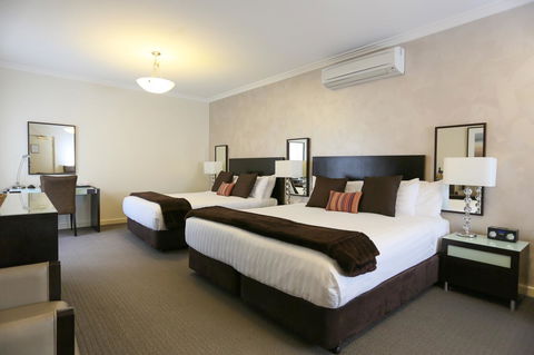 Best Western Plus Hovell Tree Inn - Tourism Search 16