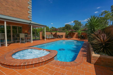 Best Western Plus Hovell Tree Inn - Tourism Search 37