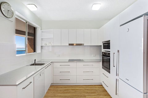Victoria Parade, Kiah, Unit 10, 53 - Tourism Search 5