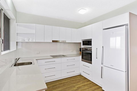 Victoria Parade, Kiah, Unit 10, 53 - Tourism Search 4