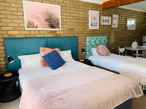Mulwala Resort - Tourism Search 22