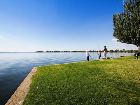 Mulwala Resort - Tourism Search 39