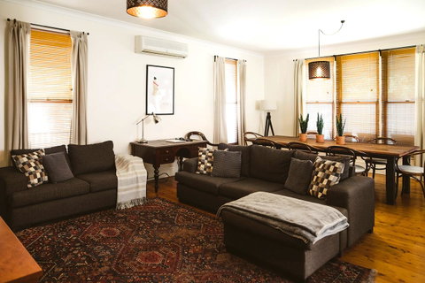 Morpeth Cottage - Tourism Search 23