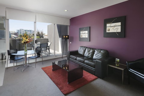 Honeysuckle Executive Apartments - Tourism Search 28