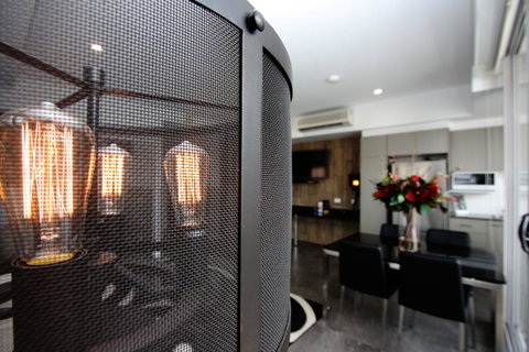 Honeysuckle Executive Apartments - Tourism Search 35
