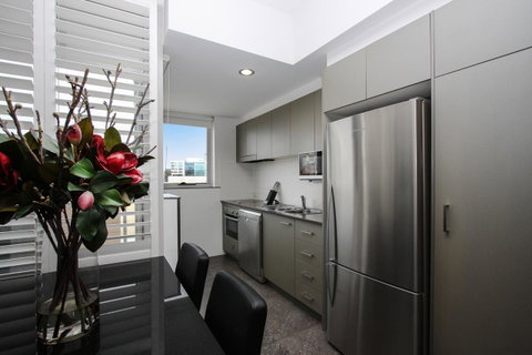Honeysuckle Executive Apartments - Tourism Search 10