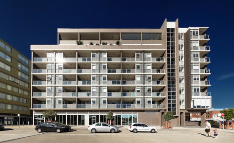 Honeysuckle Executive Apartments - Tourism Search 38