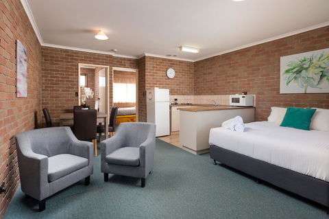 Corowa Bindaree Holiday Park - Tourism Search 0