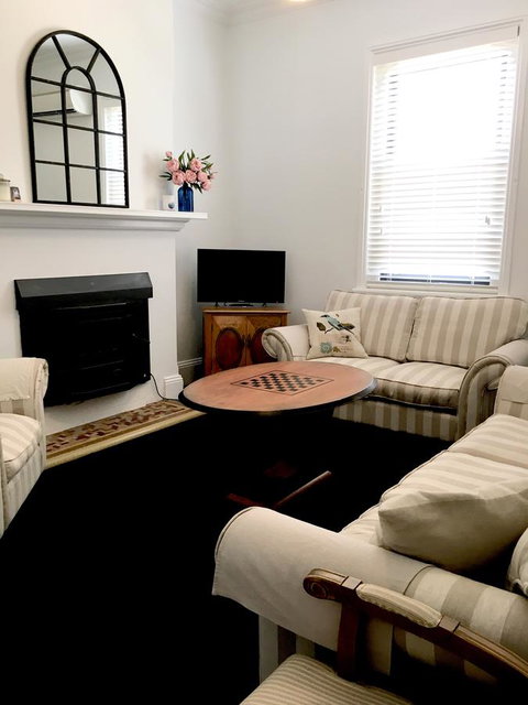 99 Hill Street Apartments - Tourism Search 4