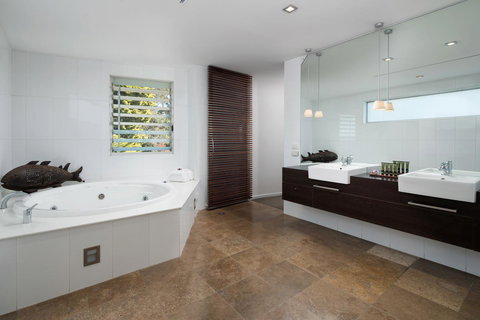 Bannisters By The Sea Mollymook - Tourism Search 13