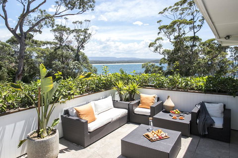 Bannisters By The Sea Mollymook - Tourism Search 11