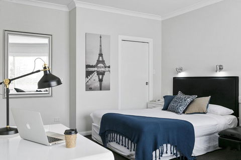 Airport Hotel Sydney - Tourism Search 0