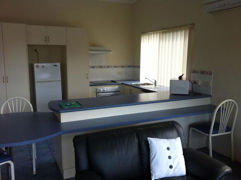 BlueWater Apartments - Tourism Search 6