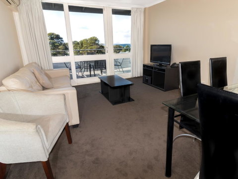 Horizon Holiday Apartments - Tourism Search 5