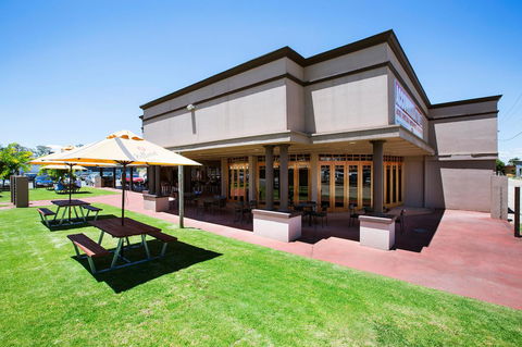 Boomerang Hotel - Tourism Search 26