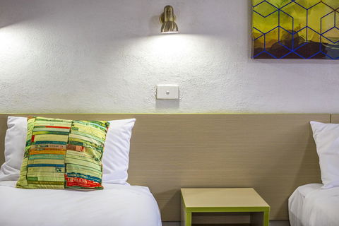 Boomerang Hotel - Tourism Search 16