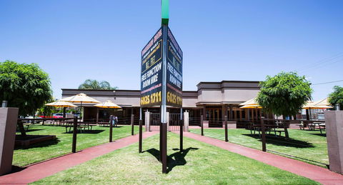 Boomerang Hotel - Tourism Search 4