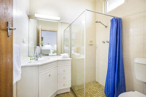 Boomerang Hotel - Tourism Search 17